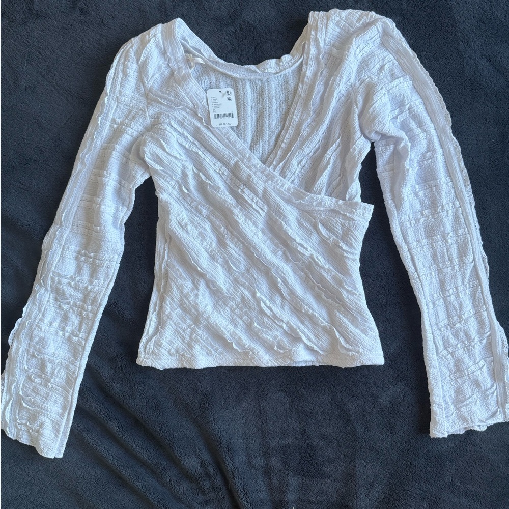 Free People Elegant White Women's Top reversible!!!